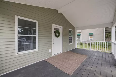 Exterior - 511 Oak St, Niles, MI 49120 photo 1 of 5
