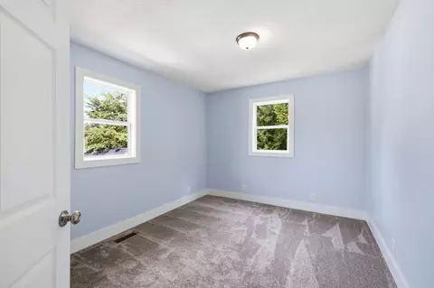 Bedroom - 511 Oak St, Niles, MI 49120 photo 2 of 3
