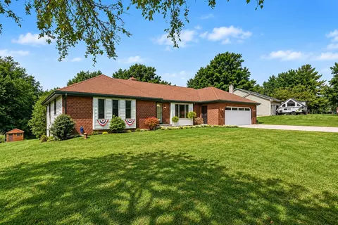 6933 Pine Edge Dr SE, Alto, MI 49302