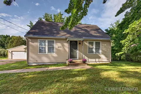255 Felch St, Holland, MI 49424