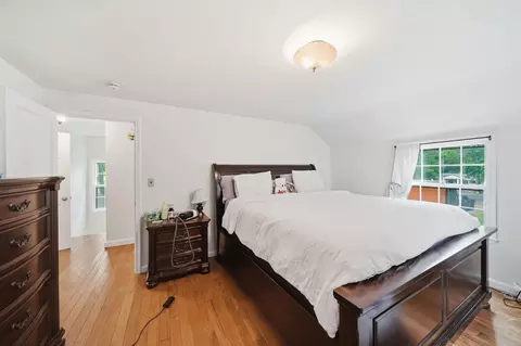 Bedroom - 4023 Horton Rd, Jackson, MI 49201 photo 4 of 6