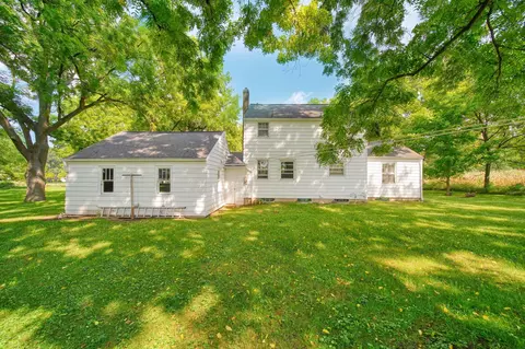 Exterior - 4023 Horton Rd, Jackson, MI 49201 photo 11 of 16