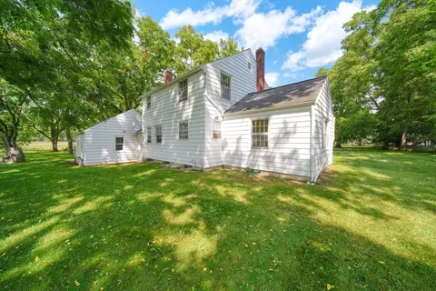 Exterior - 4023 Horton Rd, Jackson, MI 49201 photo 12 of 16