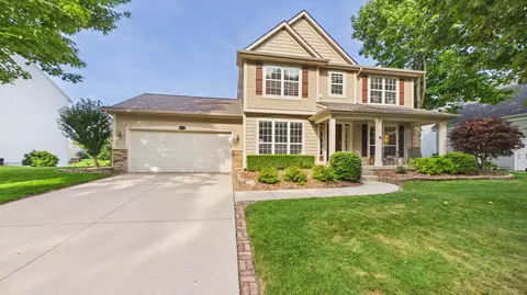 6747 Winter Creek Rd, Norton Shores, MI 49444