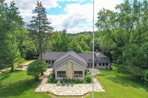 Exterior - 18 Camp Madron Rd, Buchanan, MI 49107 photo 8 of 10