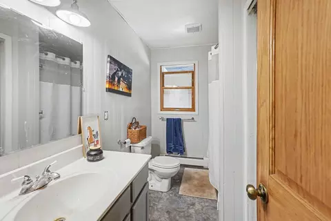 Bath - 10457 S Gordon Ave, Grant, MI 49327 photo 3 of 3