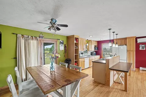 Dining - 10457 S Gordon Ave, Grant, MI 49327 photo 2 of 2