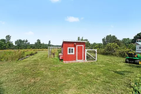 Exterior - 10457 S Gordon Ave, Grant, MI 49327 photo 5 of 7