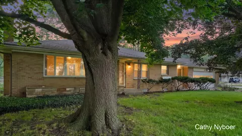 3860 Ivanrest Ave SW, Grandville, MI 49418