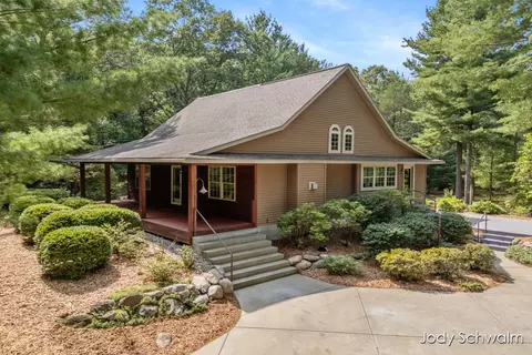 2175 Orshal Rd, Muskegon, MI 49445