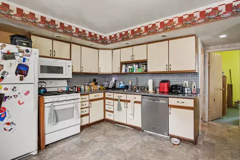 Kitchen - 717 S Broas St, Belding, MI 48809 photo 1 of 1