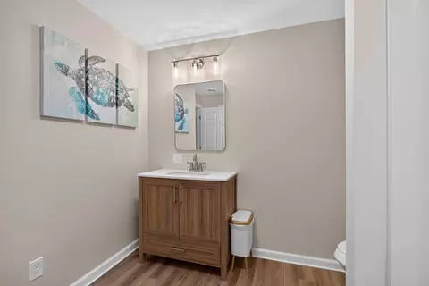 Bath - 5168 Stone River Rd, Jackson, MI 49201 photo 11 of 11