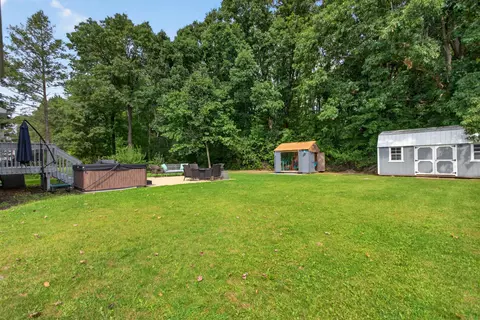Exterior - 5168 Stone River Rd, Jackson, MI 49201 photo 9 of 10