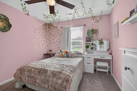 Bedroom - 5168 Stone River Rd, Jackson, MI 49201 photo 11 of 16