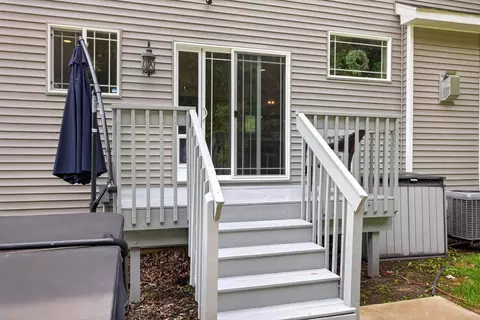 Exterior - 5168 Stone River Rd, Jackson, MI 49201 photo 5 of 10