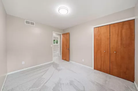 Bedroom - 2814 Harben St, Jackson, MI 49203 photo 2 of 7