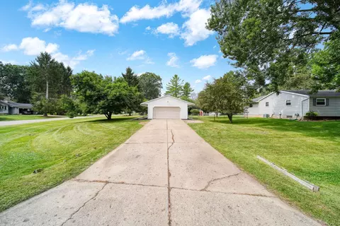 Exterior - 2814 Harben St, Jackson, MI 49203 photo 10 of 10
