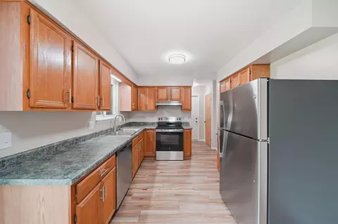 Kitchen - 2814 Harben St, Jackson, MI 49203 photo 1 of 3