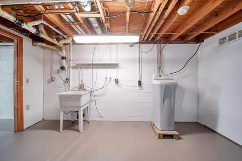Other - 2814 Harben St, Jackson, MI 49203 photo 11 of 14