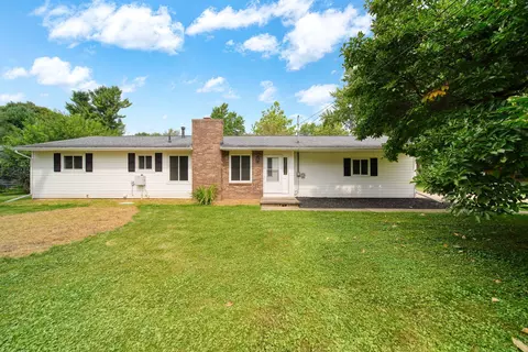 Exterior - 2814 Harben St, Jackson, MI 49203 photo 3 of 10