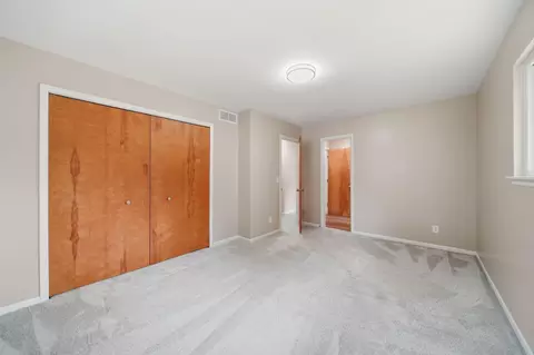 Bedroom - 2814 Harben St, Jackson, MI 49203 photo 5 of 7
