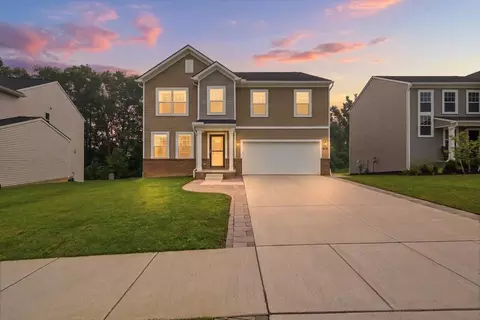 247 Sandhill Ct, White Lake, MI 48386