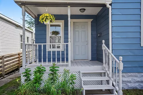 312 Elliott Ave, Grand Haven, MI 49417