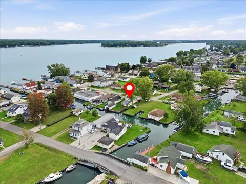 View/Area - 124 N Park Dr, Algonac, MI 48001 photo 1 of 3