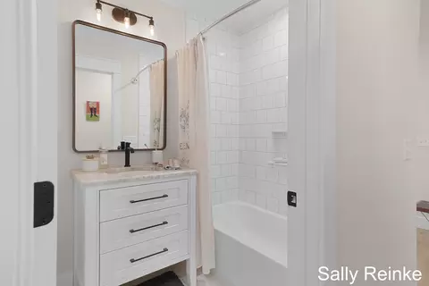 Bath - 8548 Conservation St NE, Ada, MI 49301 photo 4 of 8