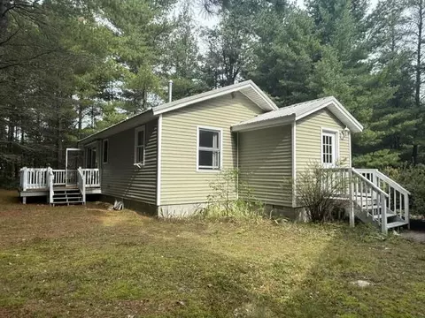 4425 S Putnam Lake Dr, Baldwin, MI 49304 photo 2