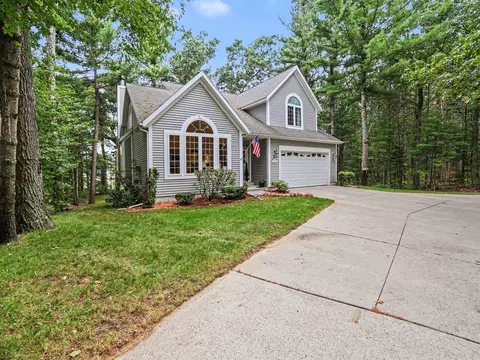 1365 W Timber Trail Dr, Whitehall, MI 49461