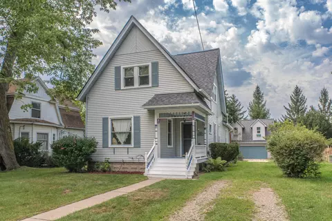 222 Monroe St, Saline, MI 48176