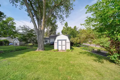 Exterior - 626 Orange St, Jackson, MI 49202 photo 5 of 15