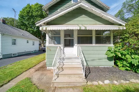 Exterior - 626 Orange St, Jackson, MI 49202 photo 13 of 15