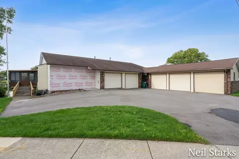 2858 Porter Ct SW, Grandville, MI 49418