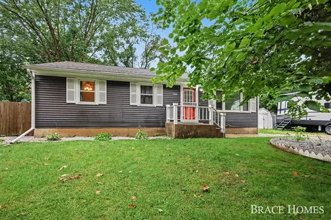 7575 Regal Ave SE, Grand Rapids, MI 49548