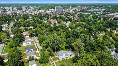 View/Area - 939 Maple Ave, Jackson, MI 49203 photo 2 of 4