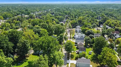 View/Area - 939 Maple Ave, Jackson, MI 49203 photo 3 of 4