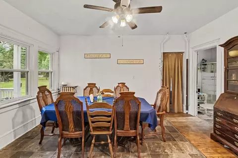 Dining - 939 Maple Ave, Jackson, MI 49203 photo 1 of 1