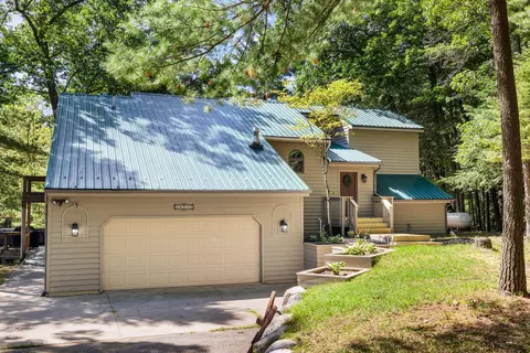 13520 14 Mile Rd NE, Greenville, MI 48838