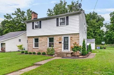 723 Maridell Ave NW, Grand Rapids, MI 49504