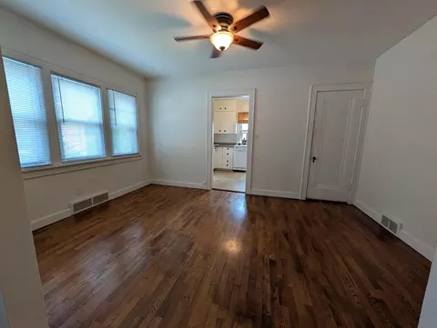 Living - 627 W Monroe St, Jackson, MI 49202 photo 4 of 4