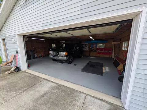 Exterior - 627 W Monroe St, Jackson, MI 49202 photo 2 of 4