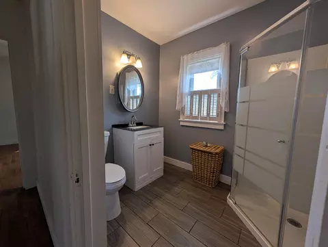 Bath - 627 W Monroe St, Jackson, MI 49202 photo 3 of 3