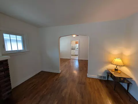 Living - 627 W Monroe St, Jackson, MI 49202 photo 2 of 4
