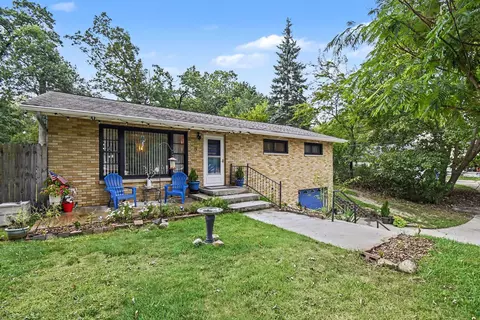 3895 Burlingame Ave SW, Wyoming, MI 49509