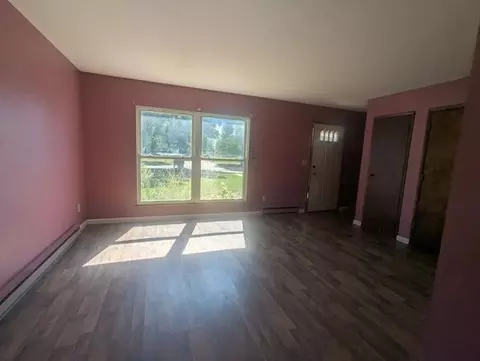Living - 934 Hendricks Dr, Monroe, MI 48162 photo 1 of 2