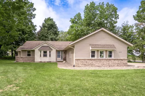 8421 Trail Blazer Dr SE, Byron Center, MI 49315