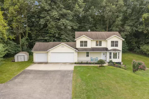 10169 Meadowgate Dr NE, Sparta, MI 49345
