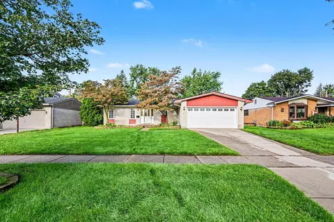14345 Knolson St, Livonia, MI 48154
